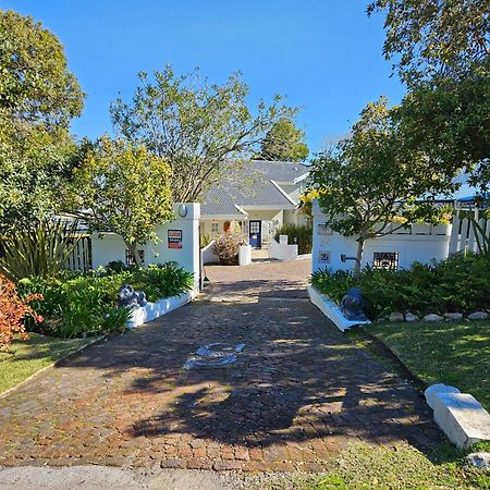 Stannards Guest Lodge 4 Star B&B, Knysna Exterior photo